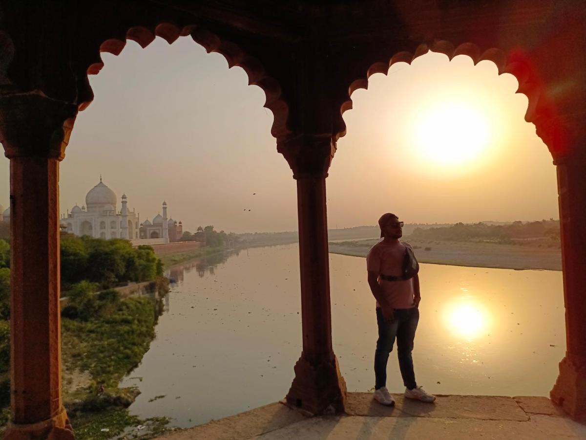Hotel India Inn Walking Distance From Taj Mahal-- Rooftop Taj Mahal View 阿格拉 外观 照片