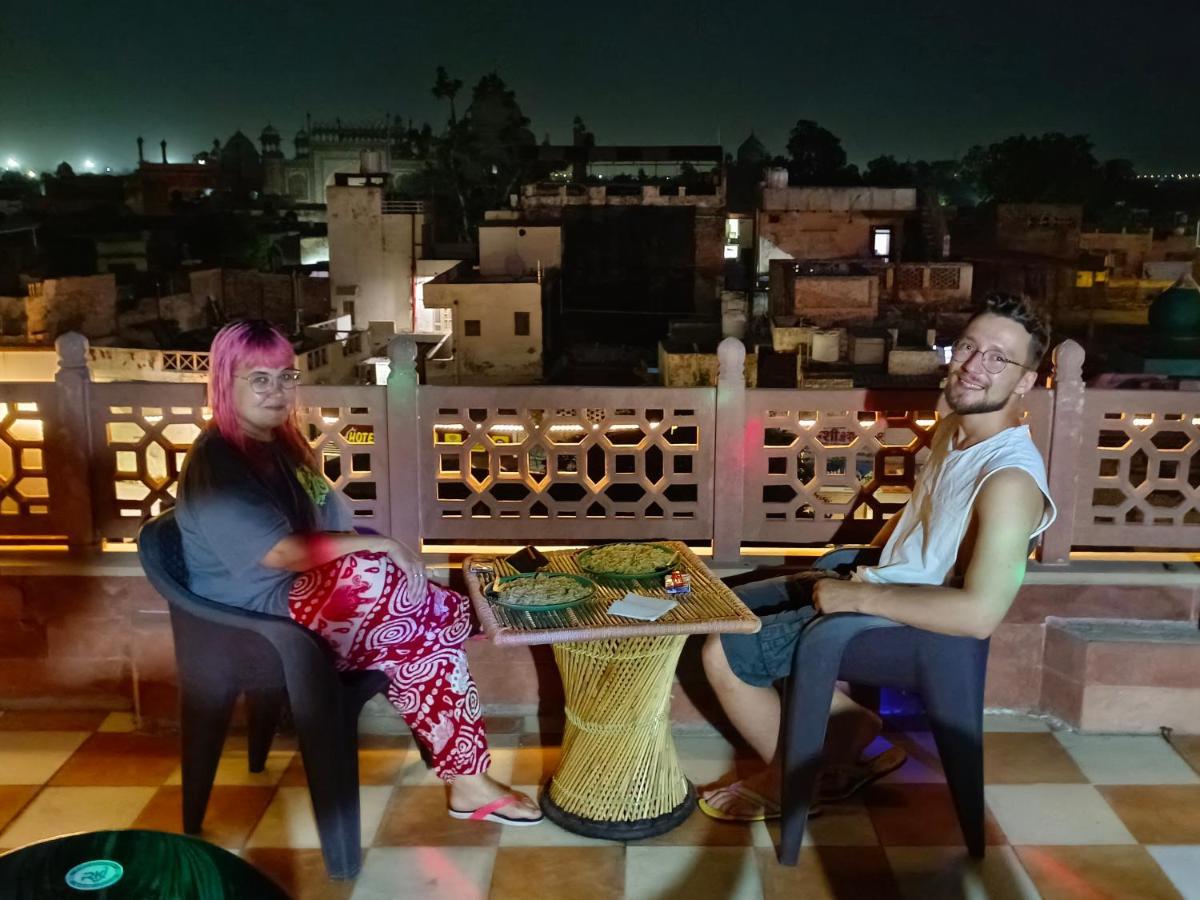 Hotel India Inn Walking Distance From Taj Mahal-- Rooftop Taj Mahal View 阿格拉 外观 照片