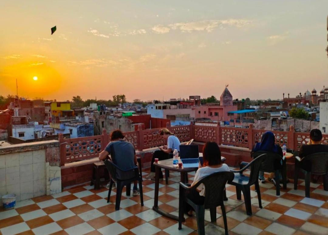 Hotel India Inn Walking Distance From Taj Mahal-- Rooftop Taj Mahal View 阿格拉 外观 照片