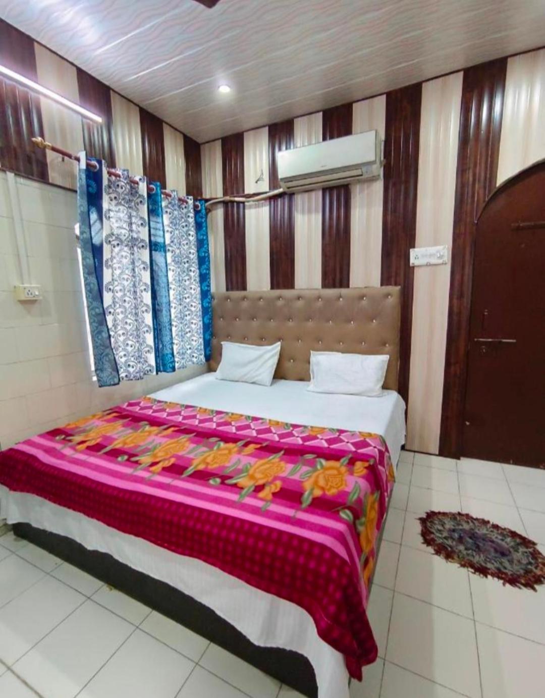 Hotel India Inn Walking Distance From Taj Mahal-- Rooftop Taj Mahal View 阿格拉 外观 照片