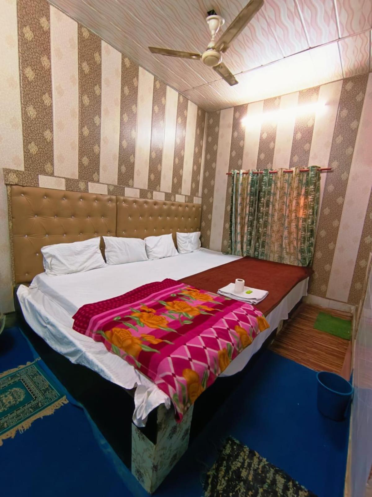 Hotel India Inn Walking Distance From Taj Mahal-- Rooftop Taj Mahal View 阿格拉 外观 照片